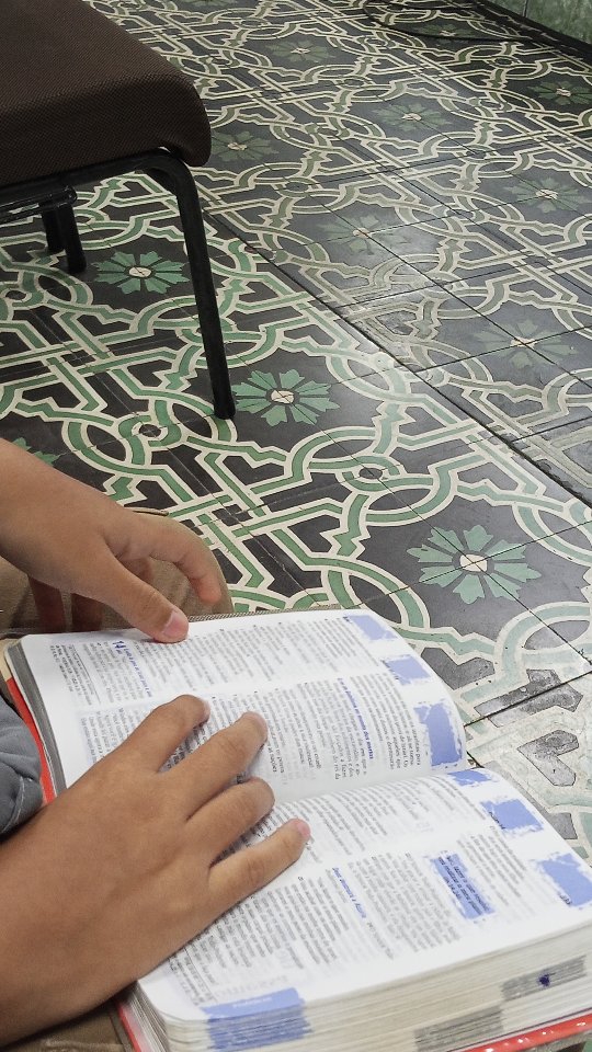 Davi queria justiça. Nabal agiu com tolice. Abigail trouxe a paz. 🕊️

​Qual desses papéis você tem desempenhado nos seus momentos de crise? 💥

A mensagem de hoje foi um divisor de águas para quem busca agir com o coração de Deus, e não com o impulso da carne. 🍖

​Não perca a oportunidade de se aprofundar nessa palavra. Assista ao culto completo no YouTube! ▶️

​👉 Clique no link da nossa bio e seja edificado! 📱📖

​#MensagemDoDia #Abigail #Davi  #Pregação #LinkNaBio